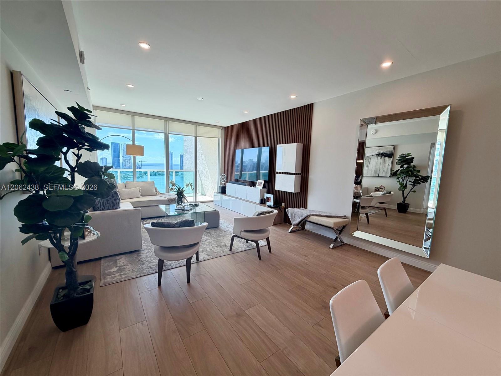 Photo of 3330 190th St  #2711, Aventura, Florida, 33180 - 