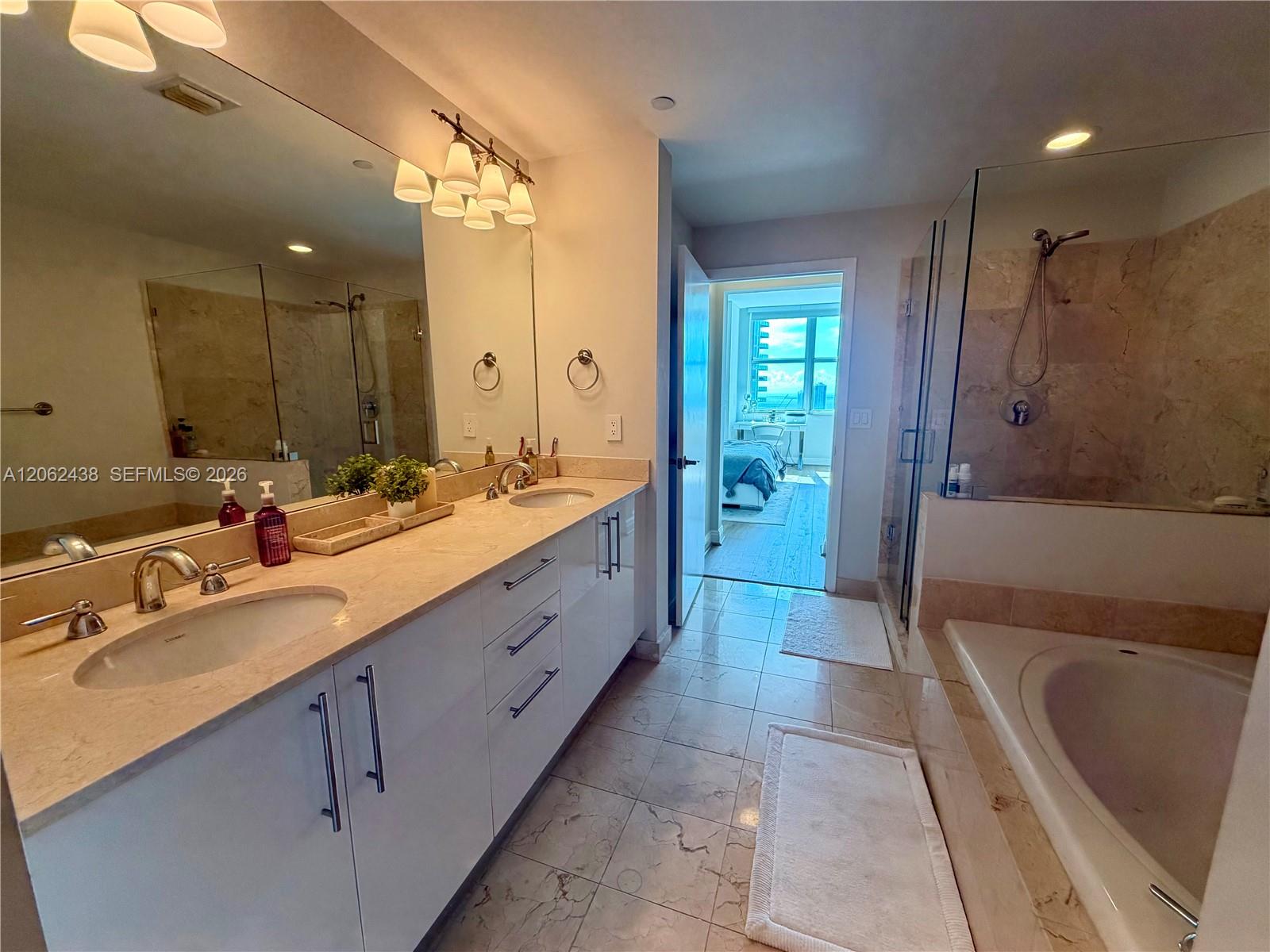 Photo of 3330 190th St  #2711, Aventura, Florida, 33180 - 