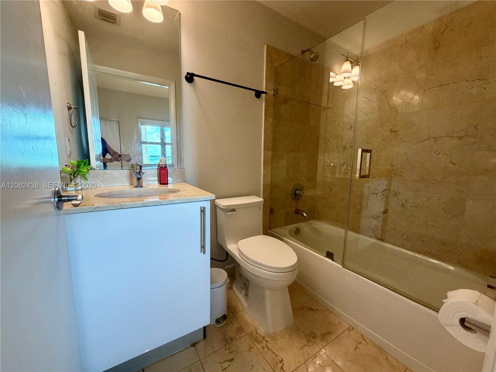 Photo of 3330 190th St  #2711, Aventura, Florida, 33180 - 