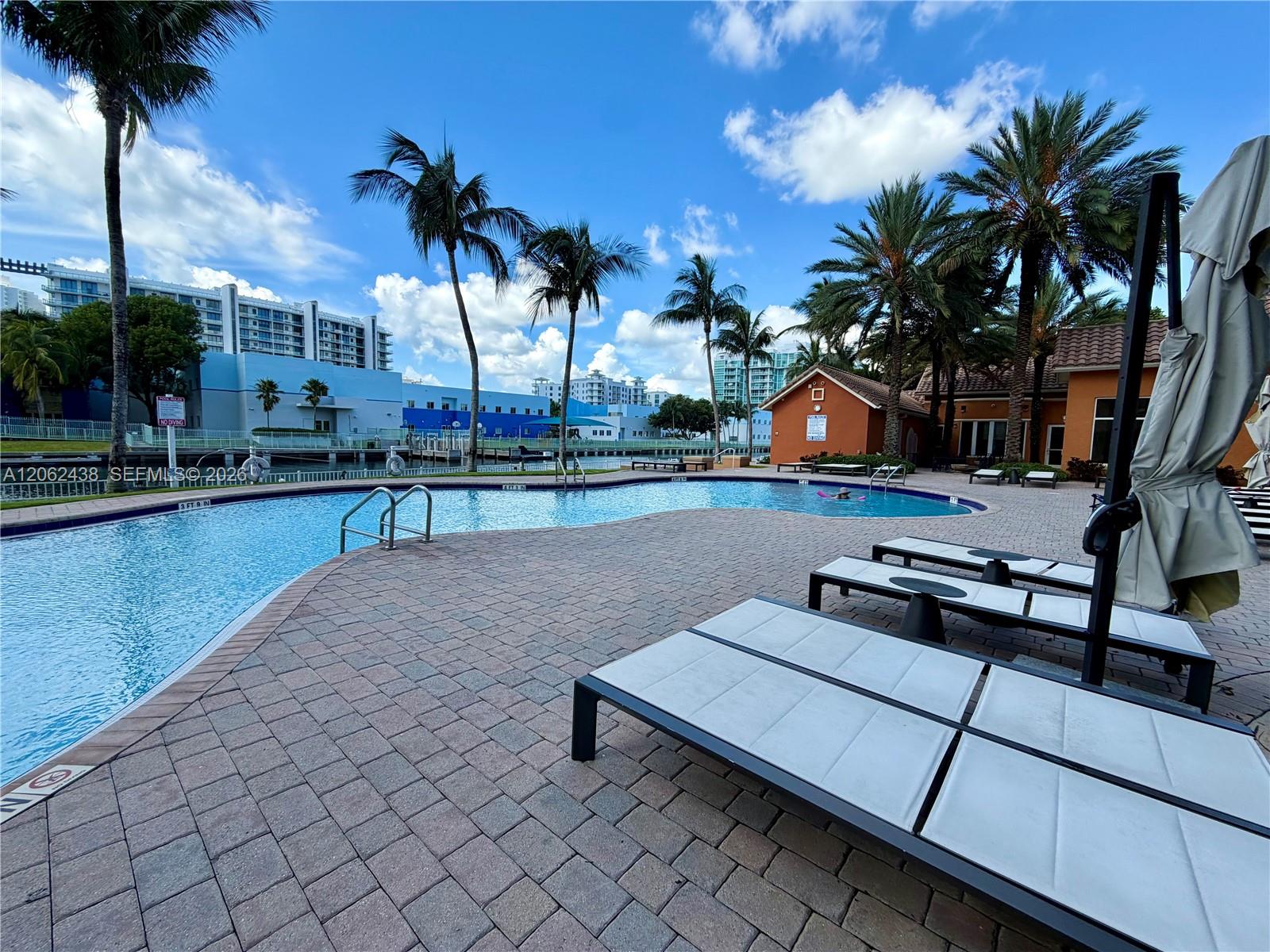 Photo of 3330 190th St  #2711, Aventura, Florida, 33180 - 