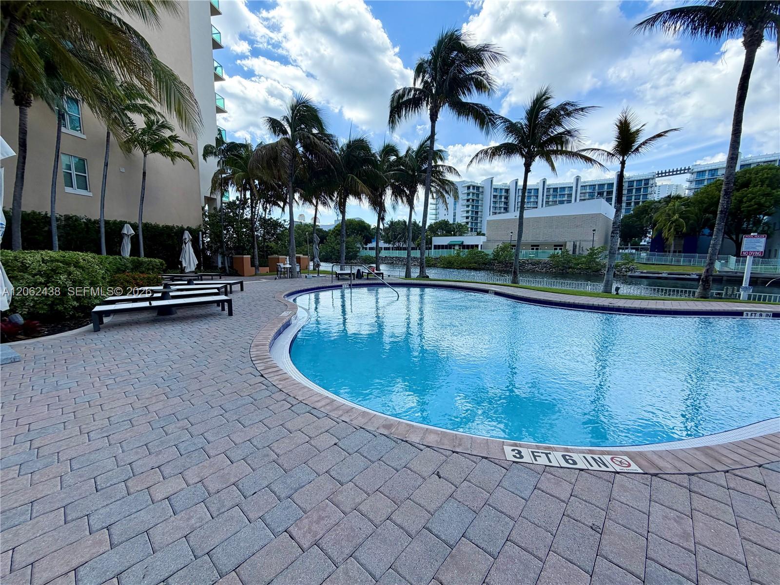 Photo of 3330 190th St  #2711, Aventura, Florida, 33180 - 