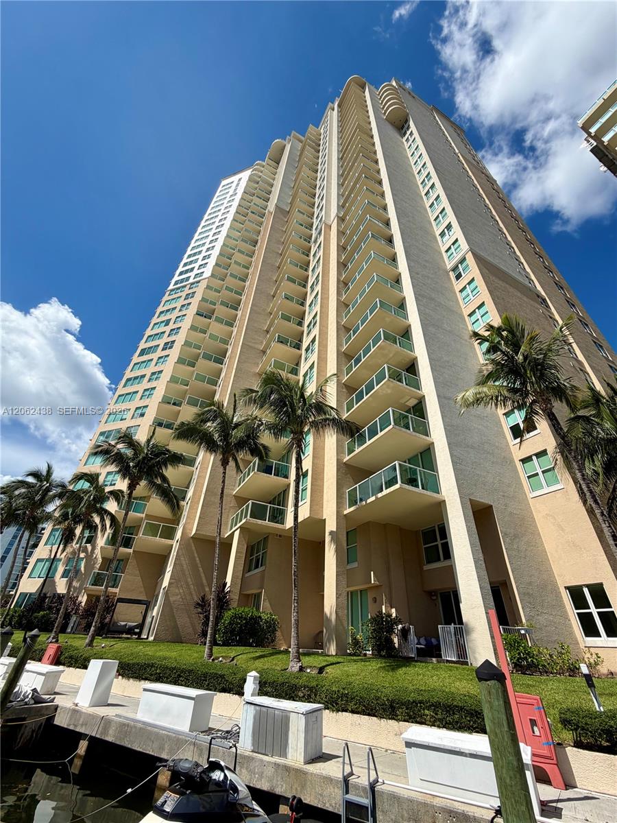 Photo of 3330 190th St  #2711, Aventura, Florida, 33180 - 
