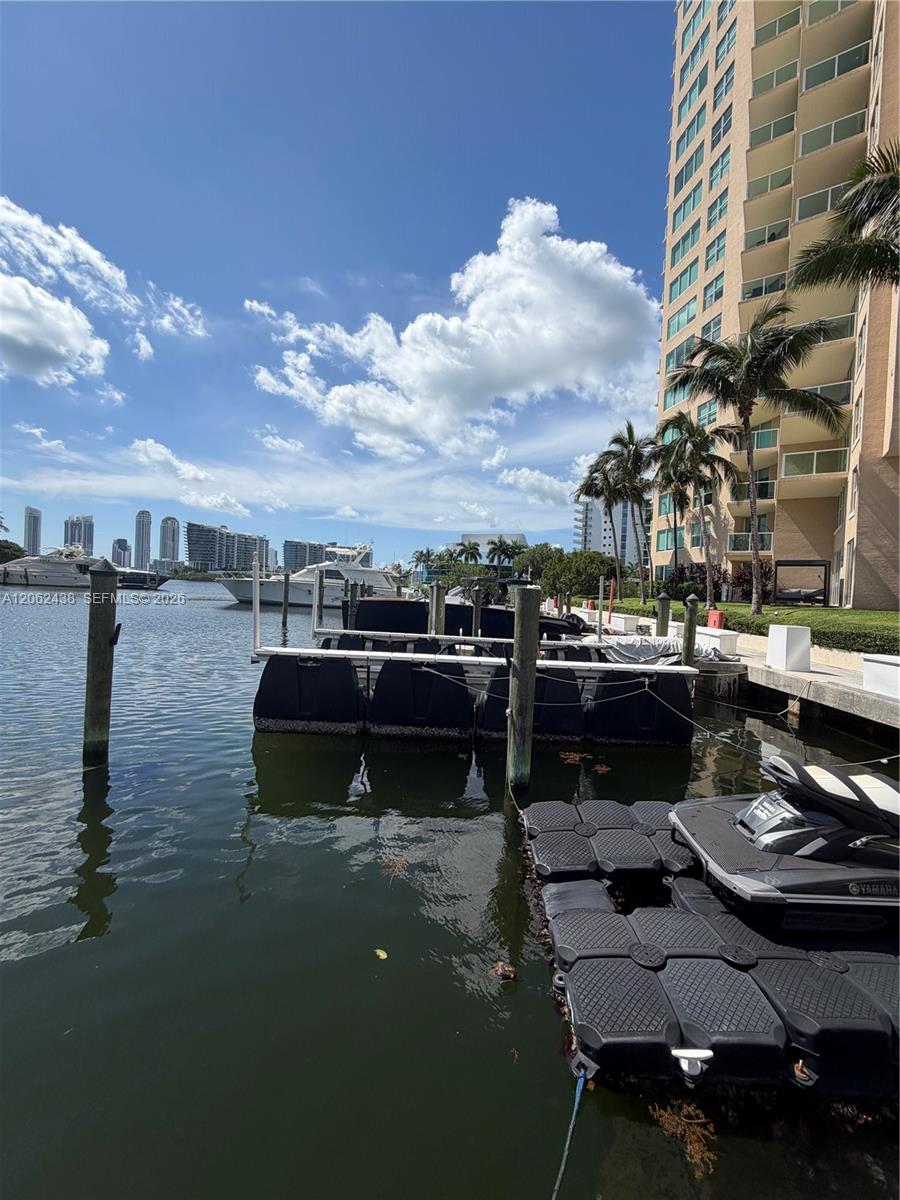 Photo of 3330 190th St  #2711, Aventura, Florida, 33180 - 