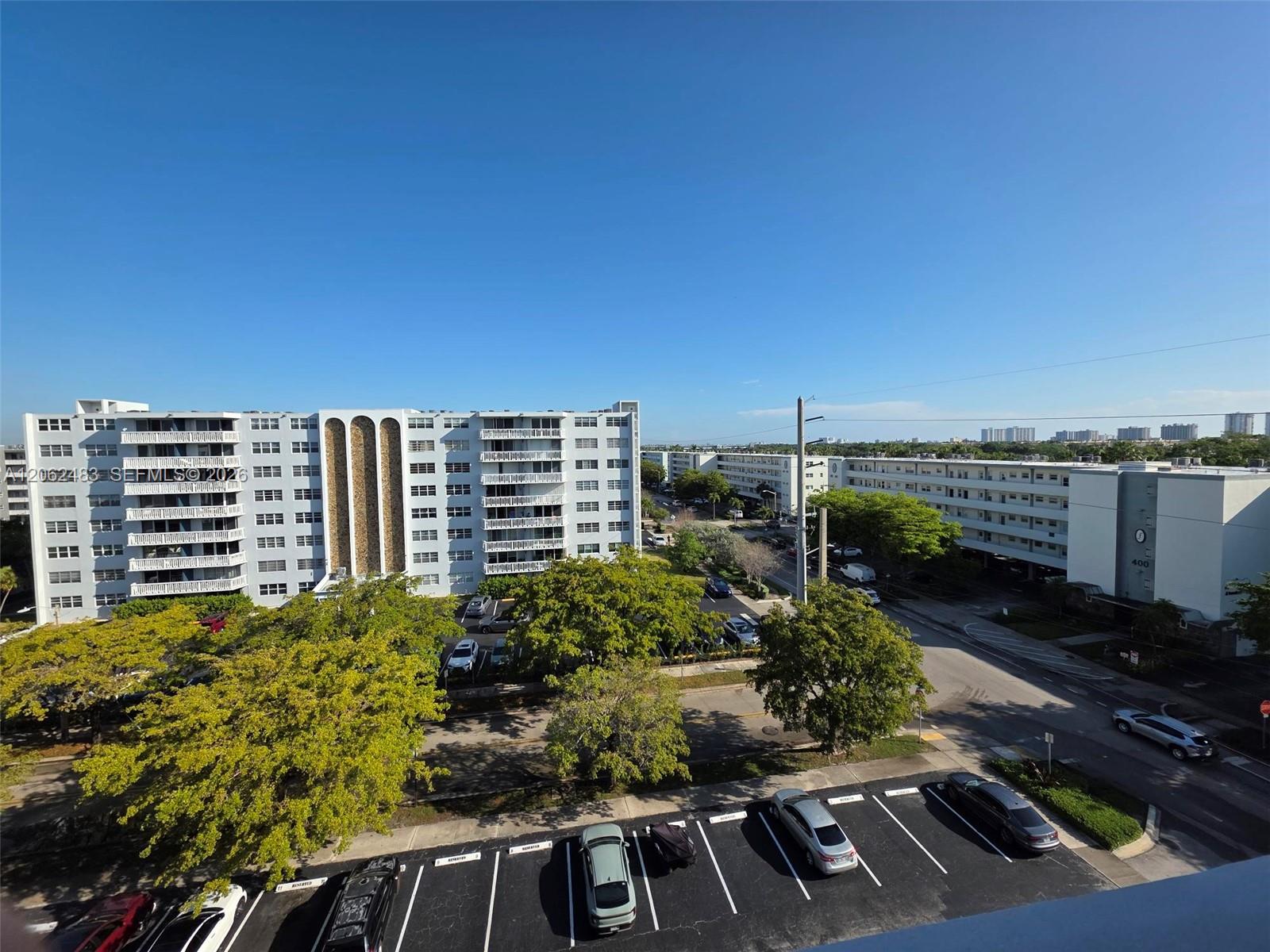 Photo of 319 14th Ave #702, Hallandale Beach, Florida, 33009 -