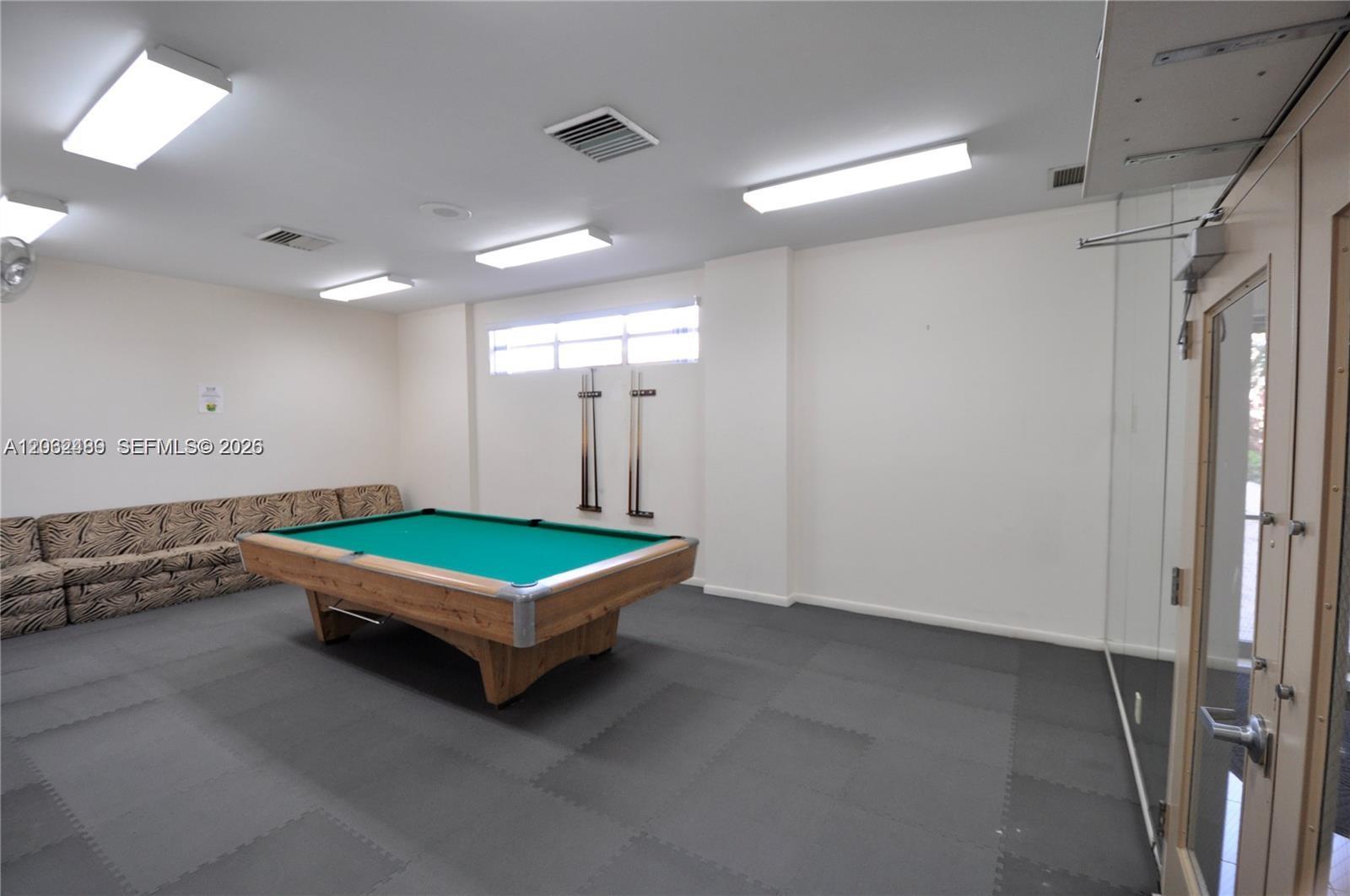 Photo of 1865 Ocean Dr  #8I, Hallandale Beach, Florida, 33009 - 