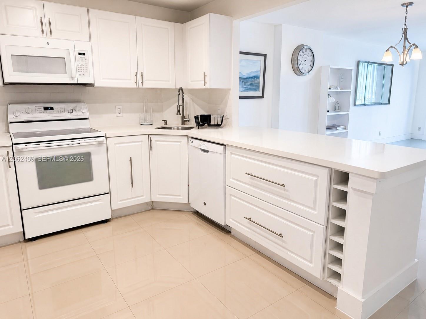Photo of 1865 Ocean Dr  #8I, Hallandale Beach, Florida, 33009 - 