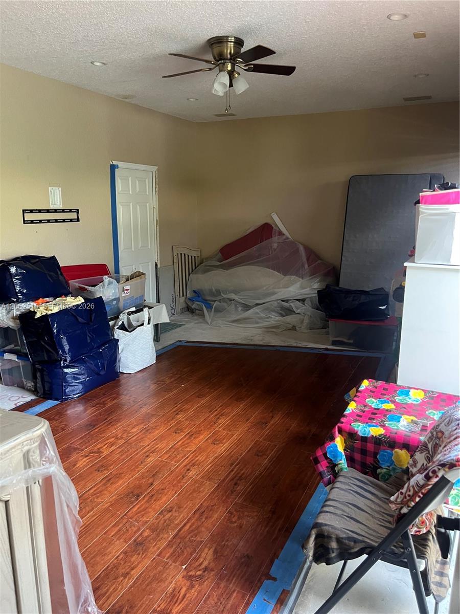 See details 5291 5 / 4 3290 sq. ft. $ 2026-07-30 0 Photo