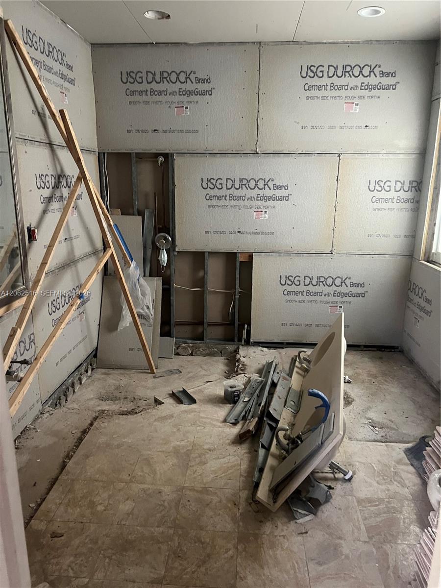 See details 5291 5 / 4 3290 sq. ft. $ 2026-07-30 0 Photo