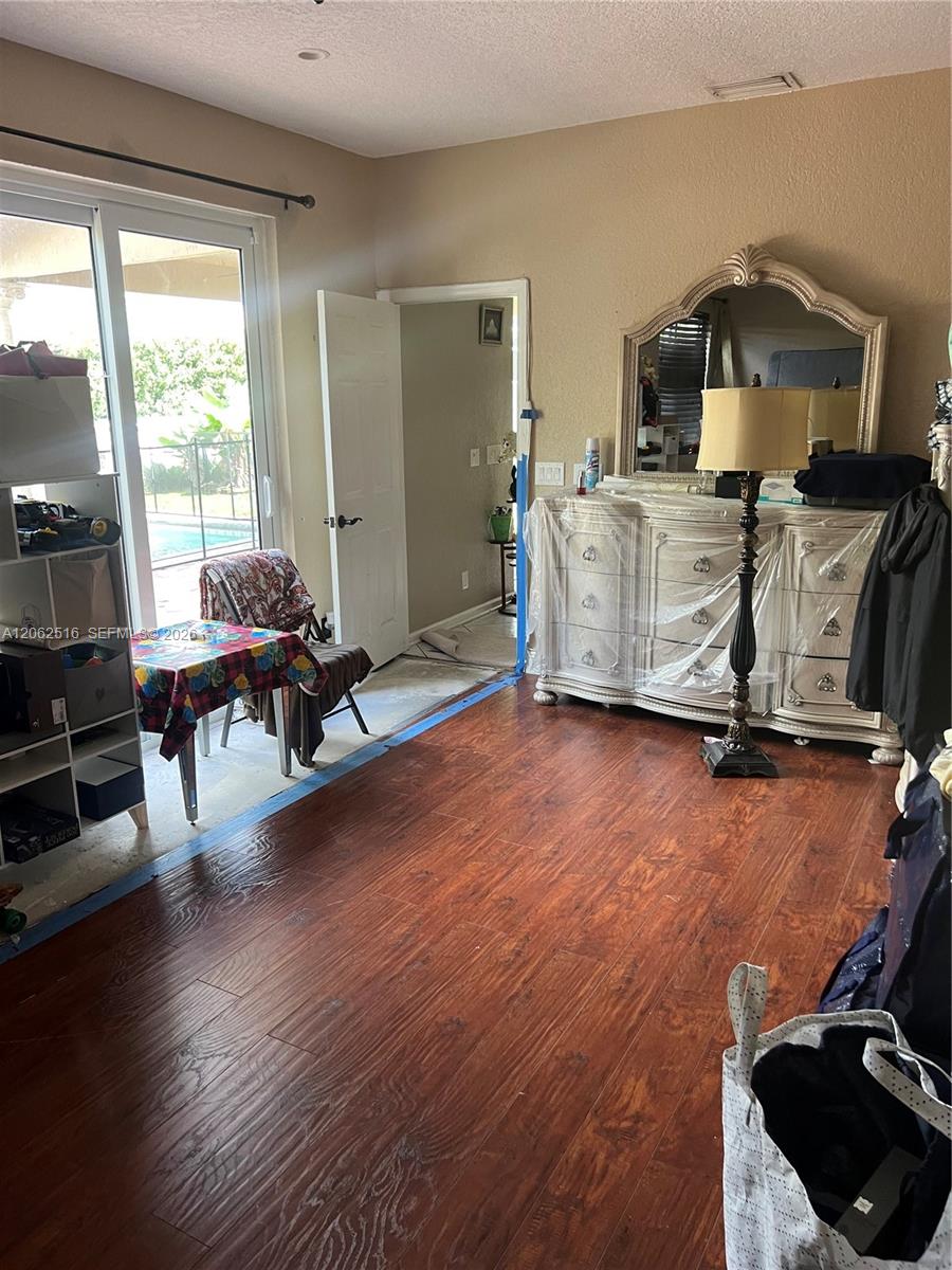 See details 5291 5 / 4 3290 sq. ft. $ 2026-07-30 0 Photo