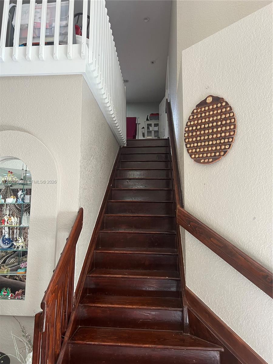 See details 5291 5 / 4 3290 sq. ft. $ 2026-07-30 0 Photo