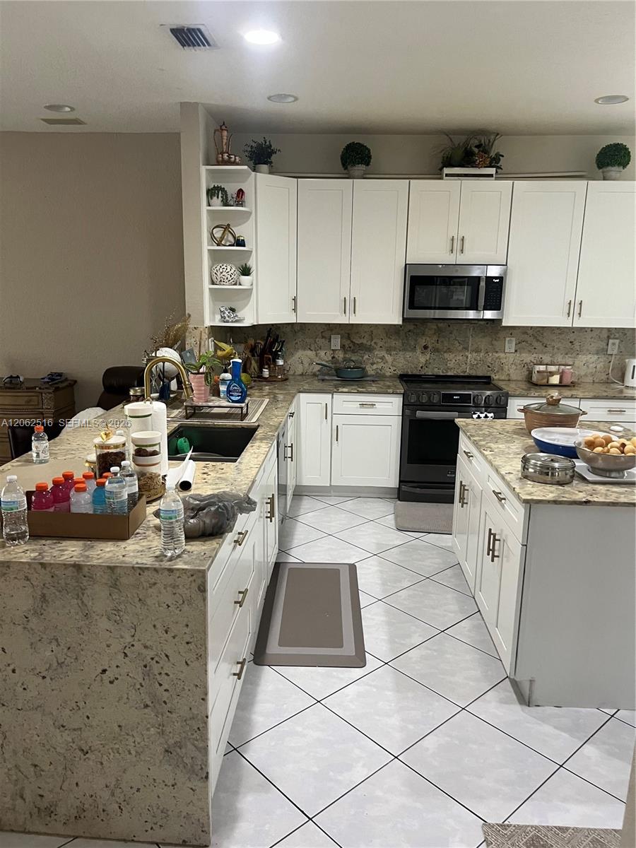 See details 5291 5 / 4 3290 sq. ft. $ 2026-07-30 0 Photo