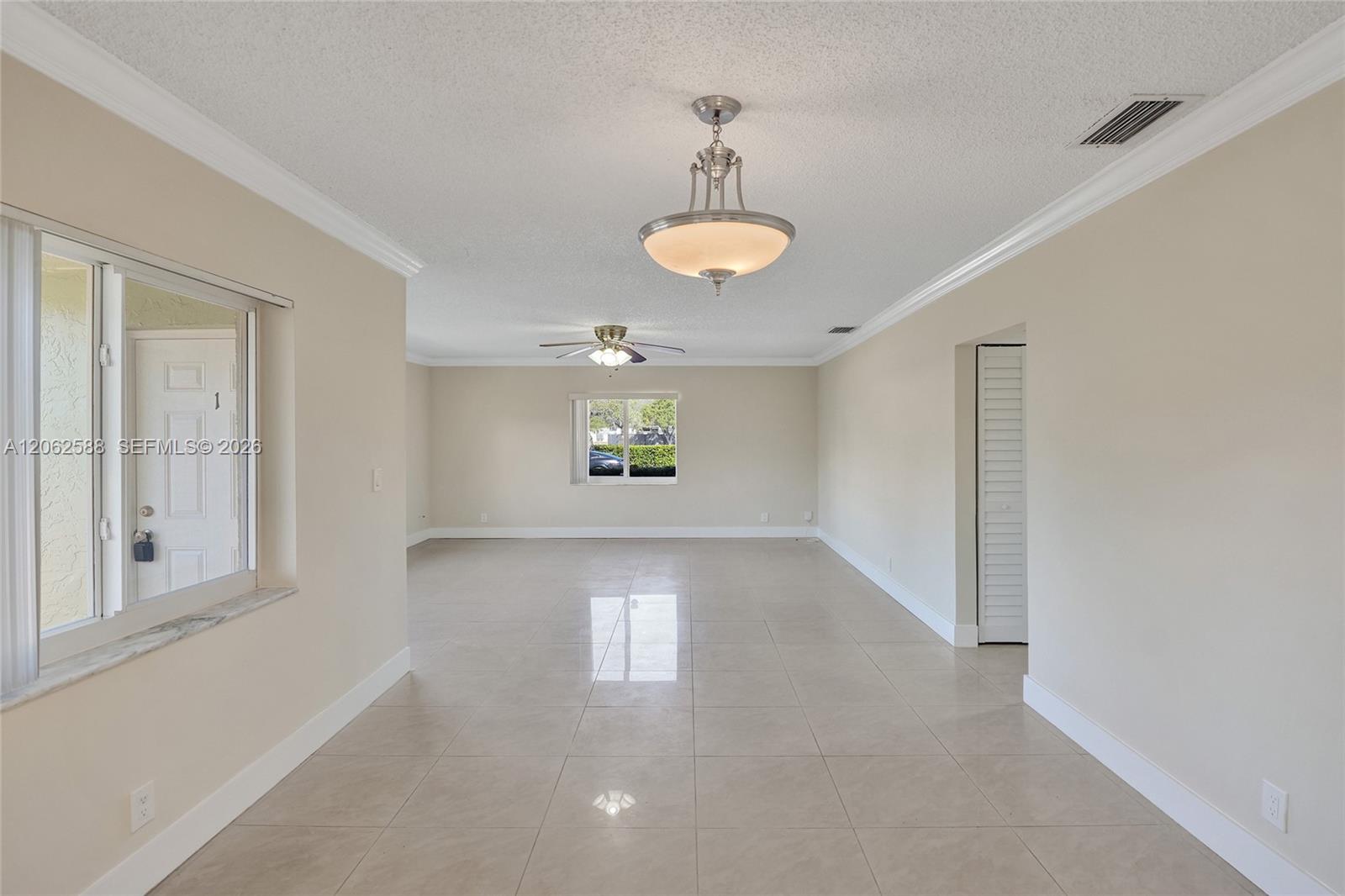 Ver detalles / 2153 sq. ft. $ 2026-07-30 0 foto