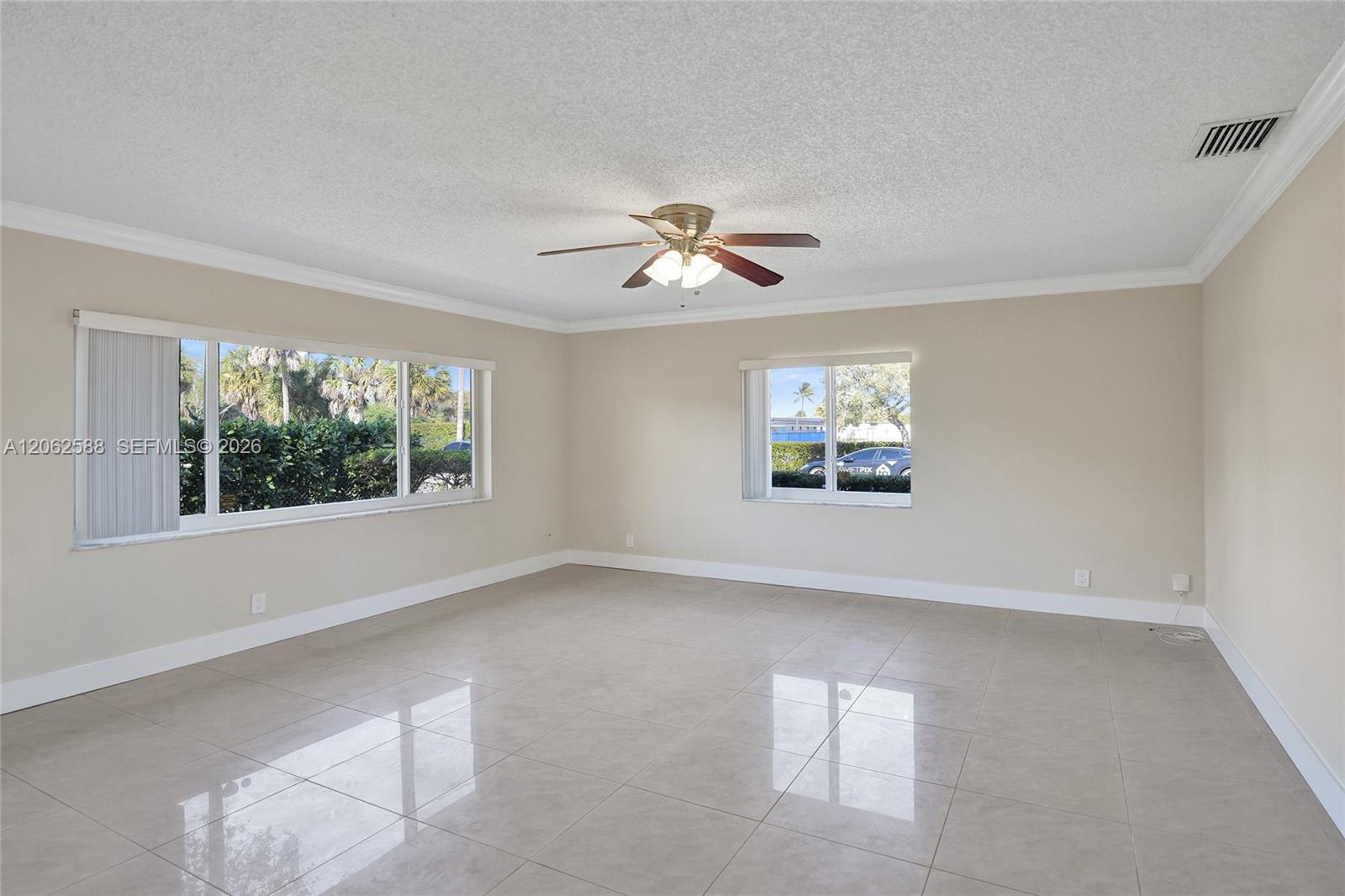 Ver detalles / 2153 sq. ft. $ 2026-07-30 0 foto