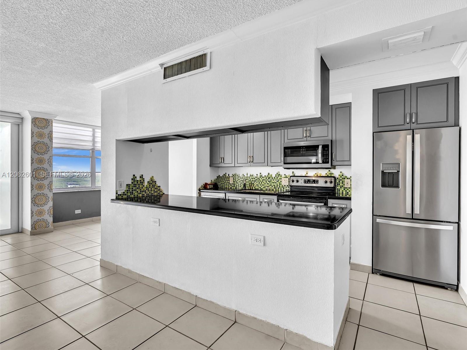 See details 2205 1 / 2 1104 sq. ft. $ 2026-07-30 0 Photo