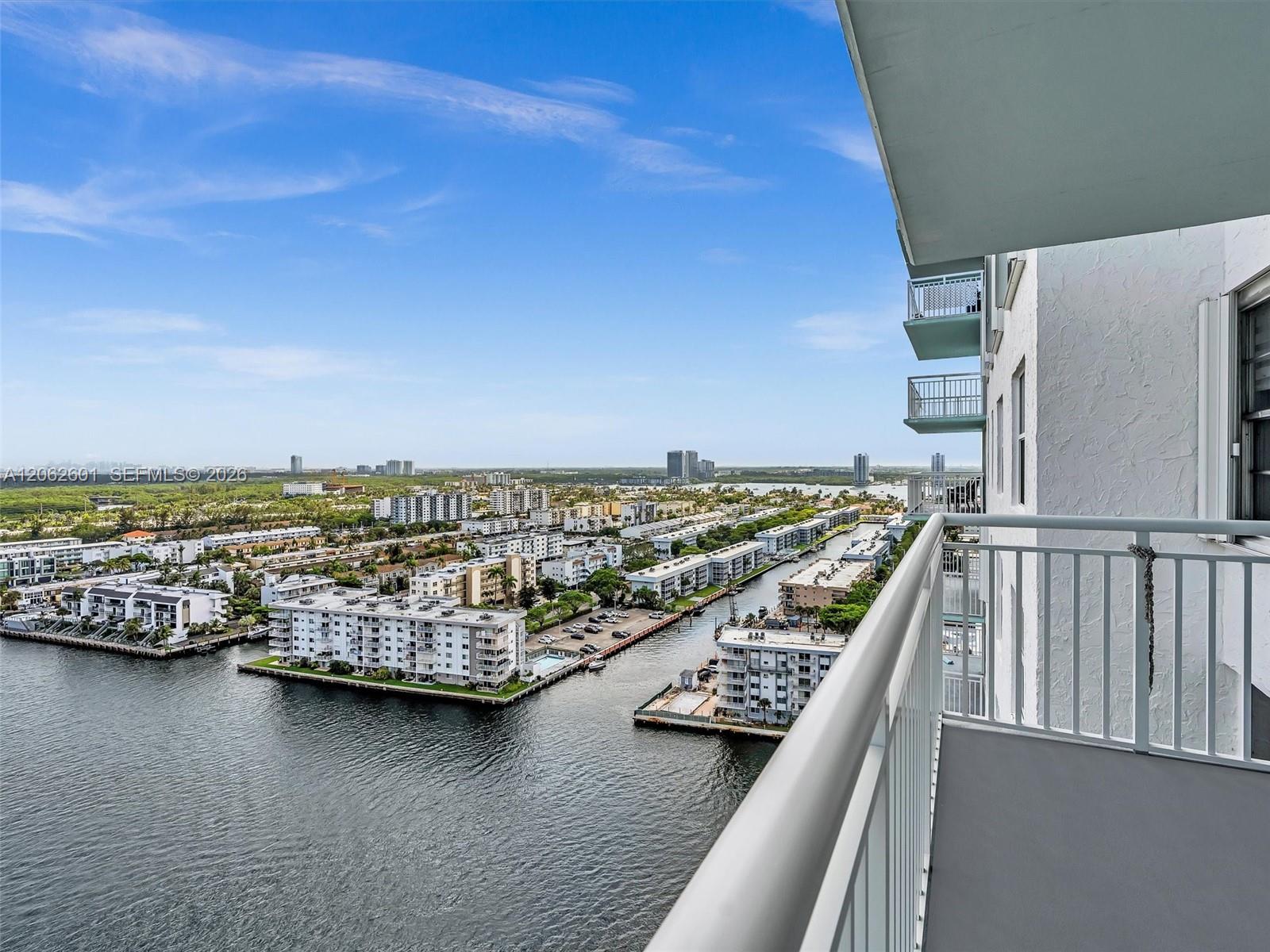 See details 2205 1 / 2 1104 sq. ft. $ 2026-07-30 0 Photo