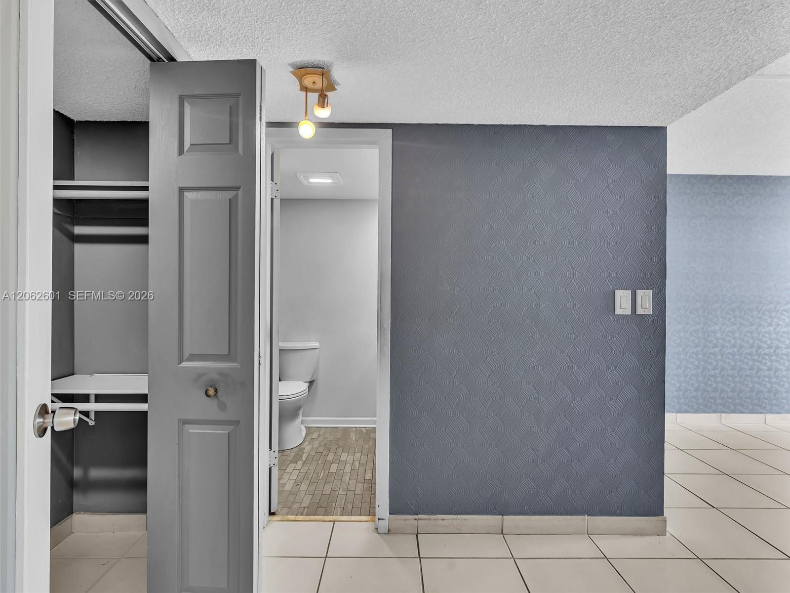 See details 2205 1 / 2 1104 sq. ft. $ 2026-07-30 0 Photo
