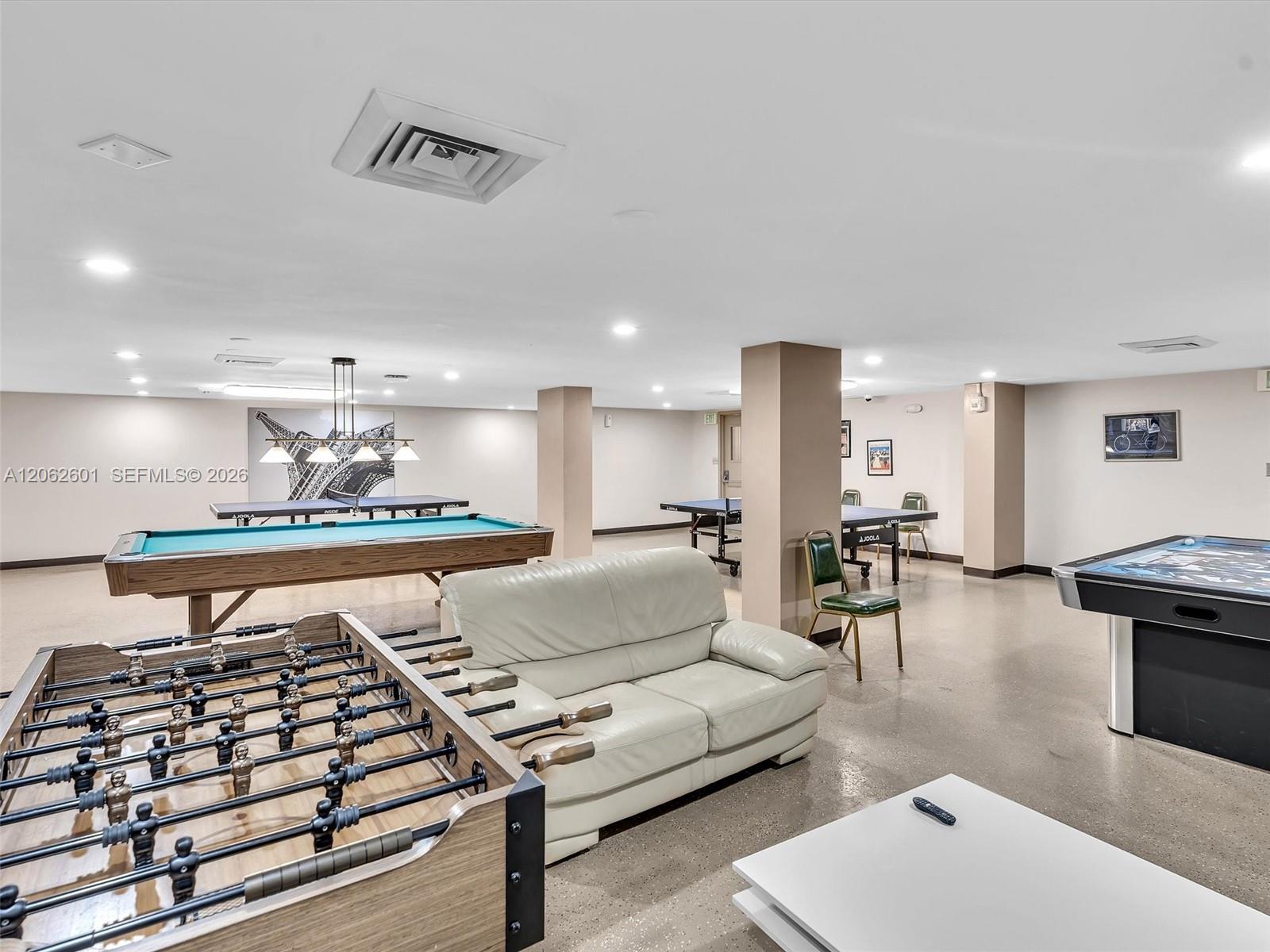 See details 2205 1 / 2 1104 sq. ft. $ 2026-07-30 0 Photo