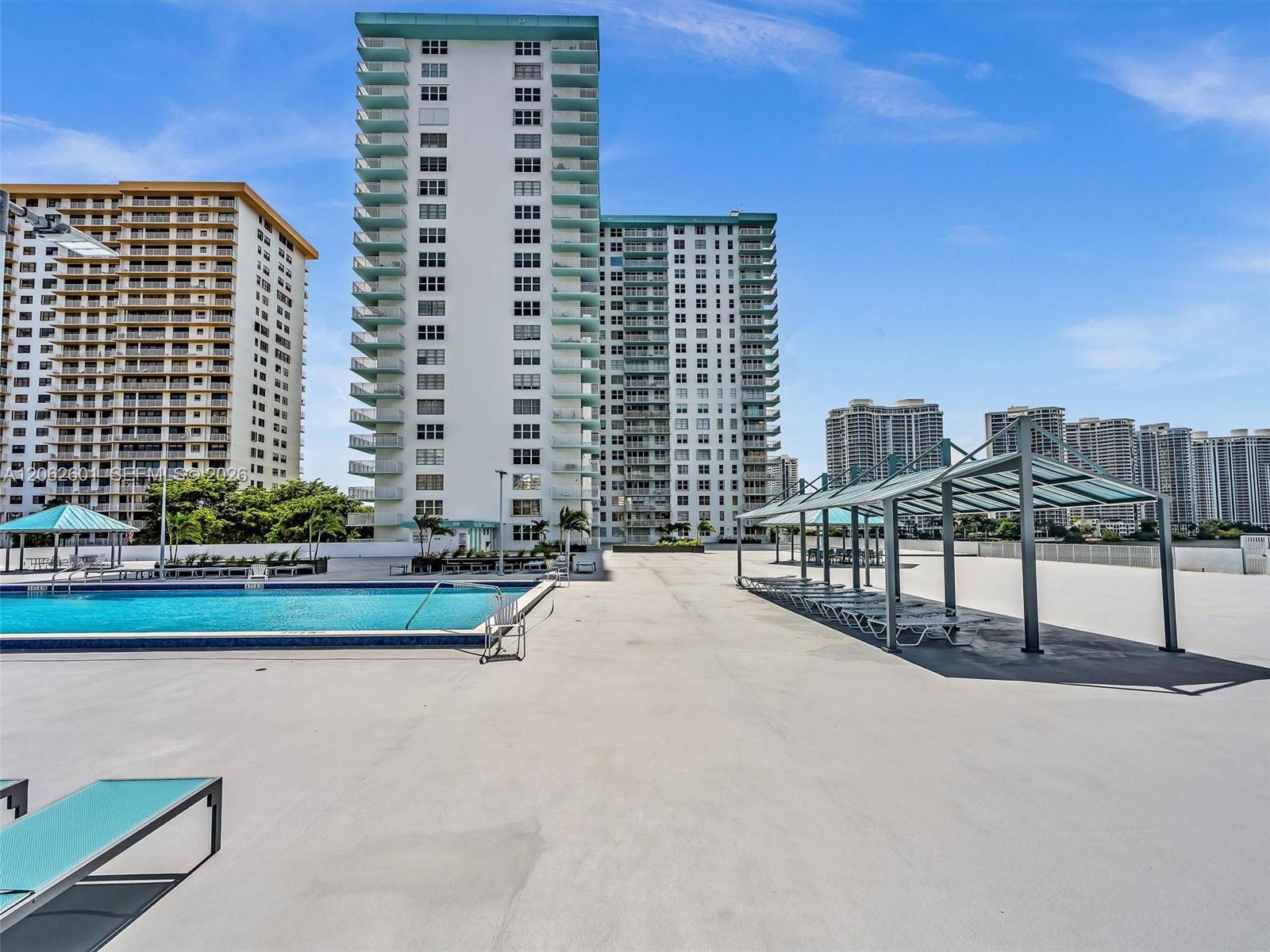 See details 2205 1 / 2 1104 sq. ft. $ 2026-07-30 0 Photo