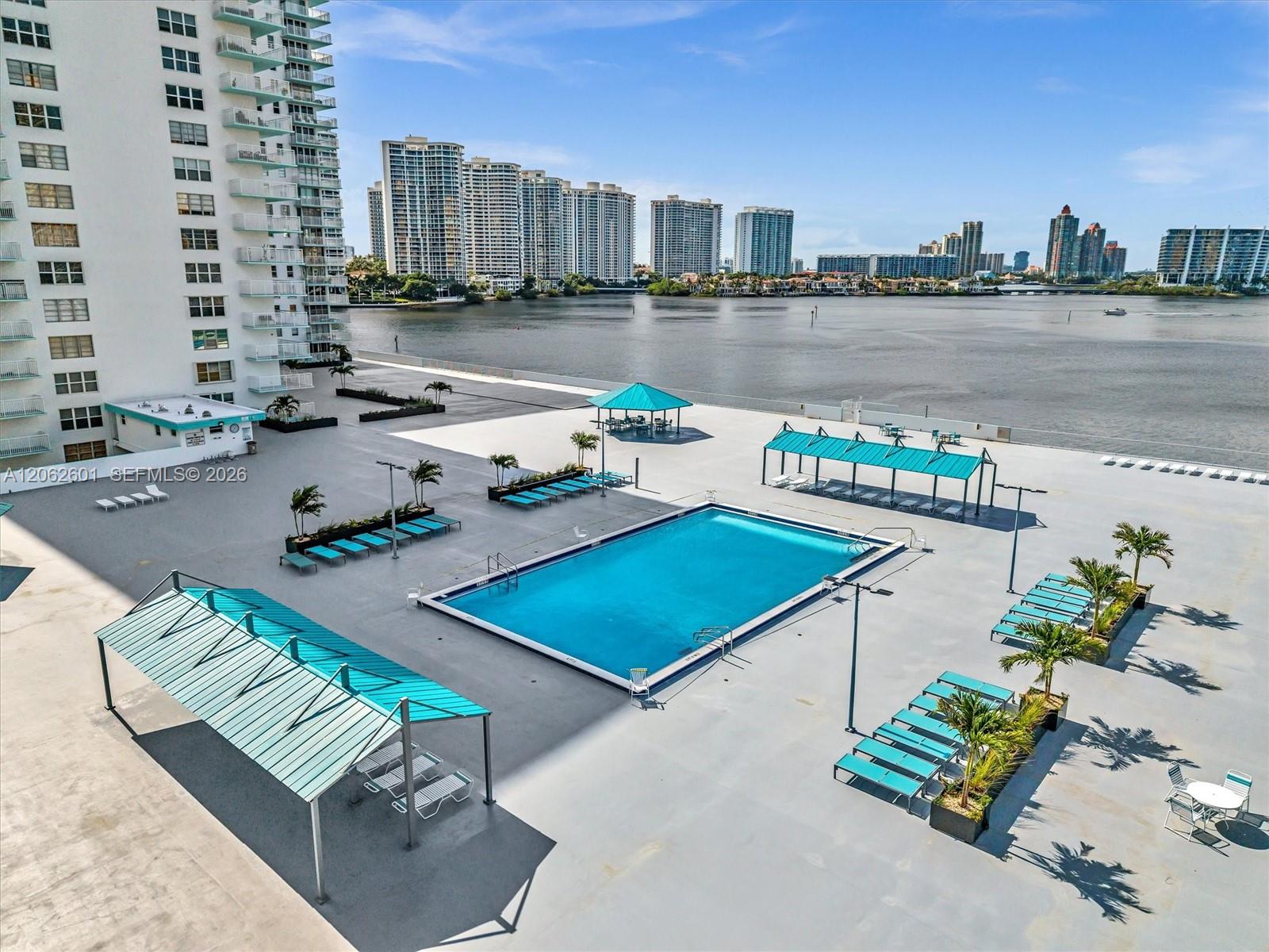 See details 2205 1 / 2 1104 sq. ft. $ 2026-07-30 0 Photo