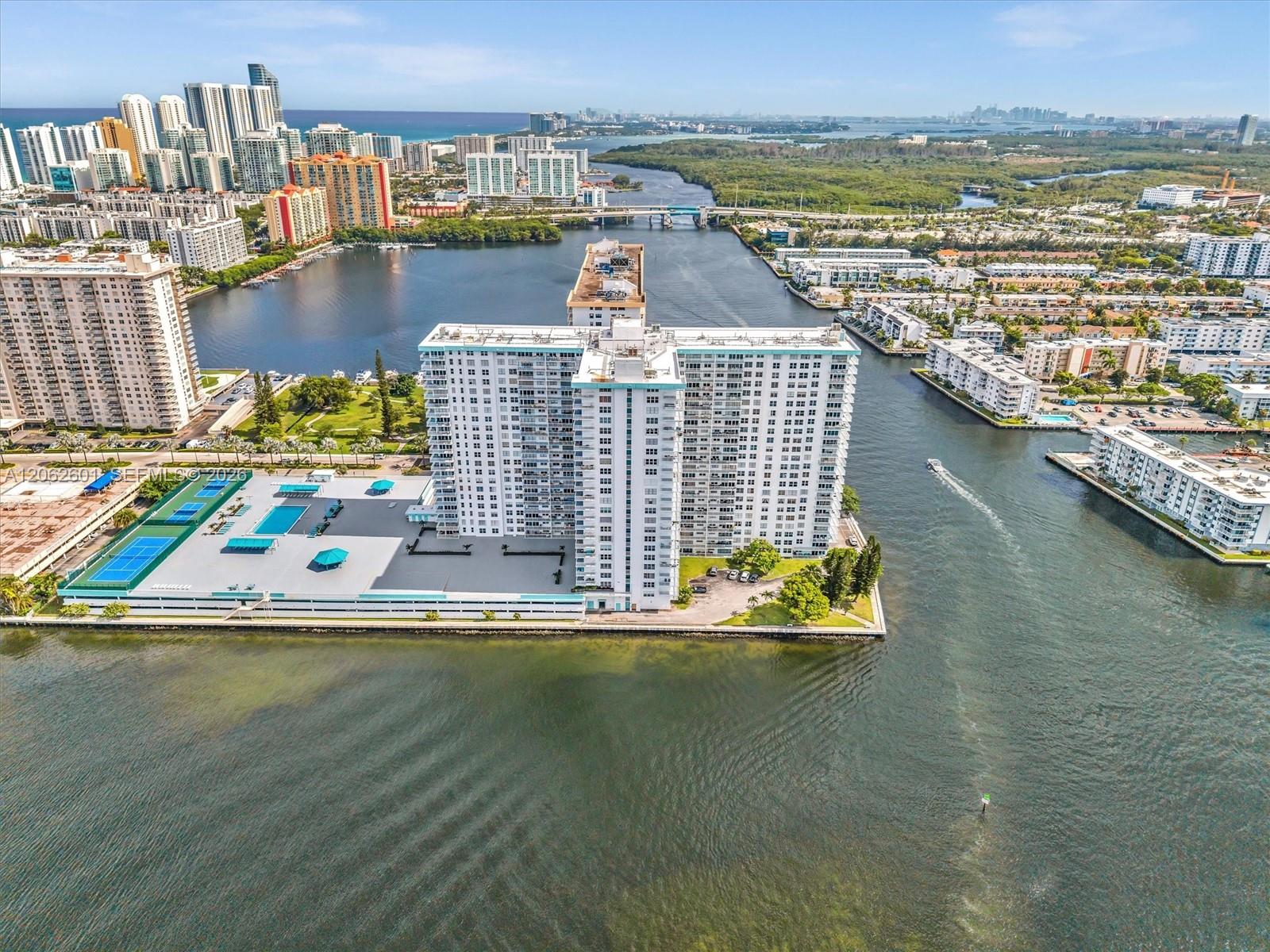See details 2205 1 / 2 1104 sq. ft. $ 2026-07-30 0 Photo