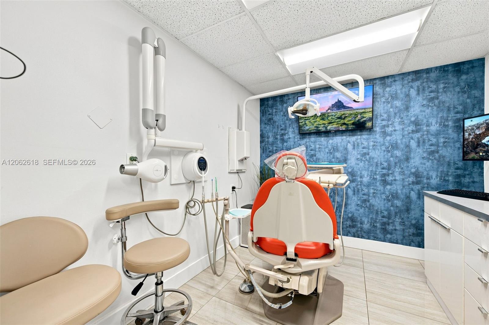   /   кв.футов $ 2026-07-30 0 Фото