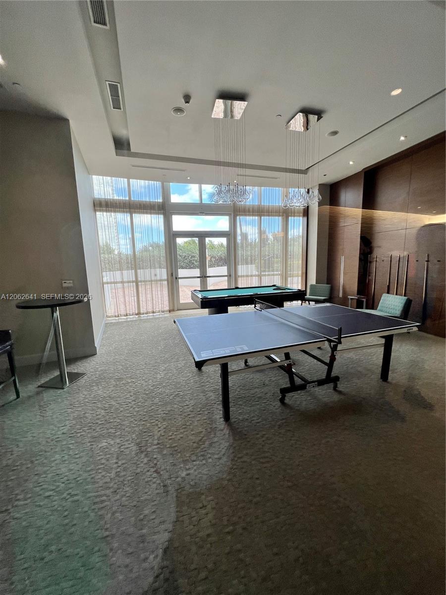 Ver detalles 1801A 2 / 2 1289 sq. ft. $ 2026-07-30 0 foto