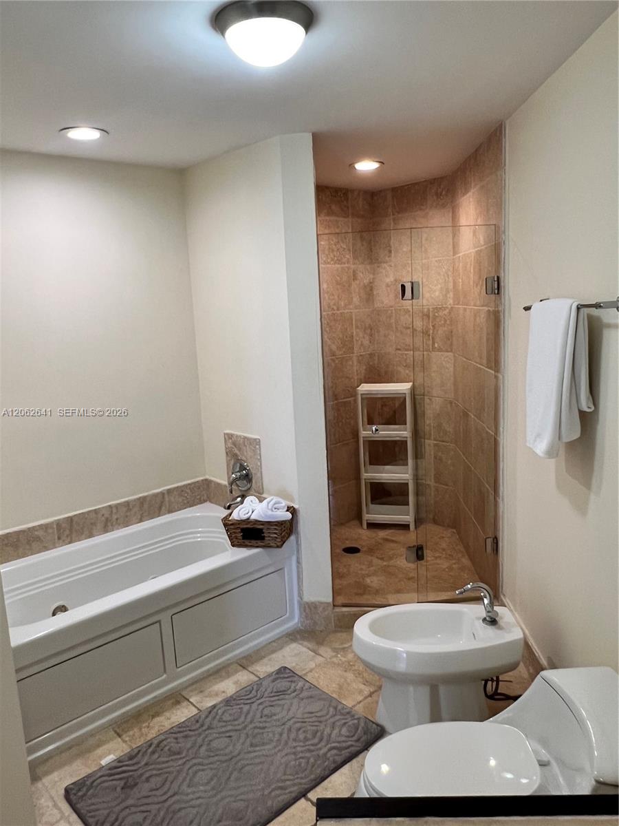 Ver detalles 1801A 2 / 2 1289 sq. ft. $ 2026-07-30 0 foto