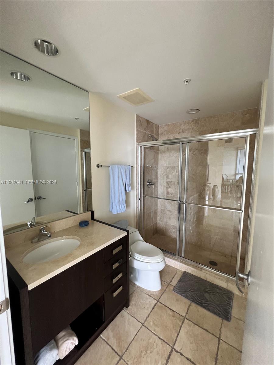 Ver detalles 1801A 2 / 2 1289 sq. ft. $ 2026-07-30 0 foto