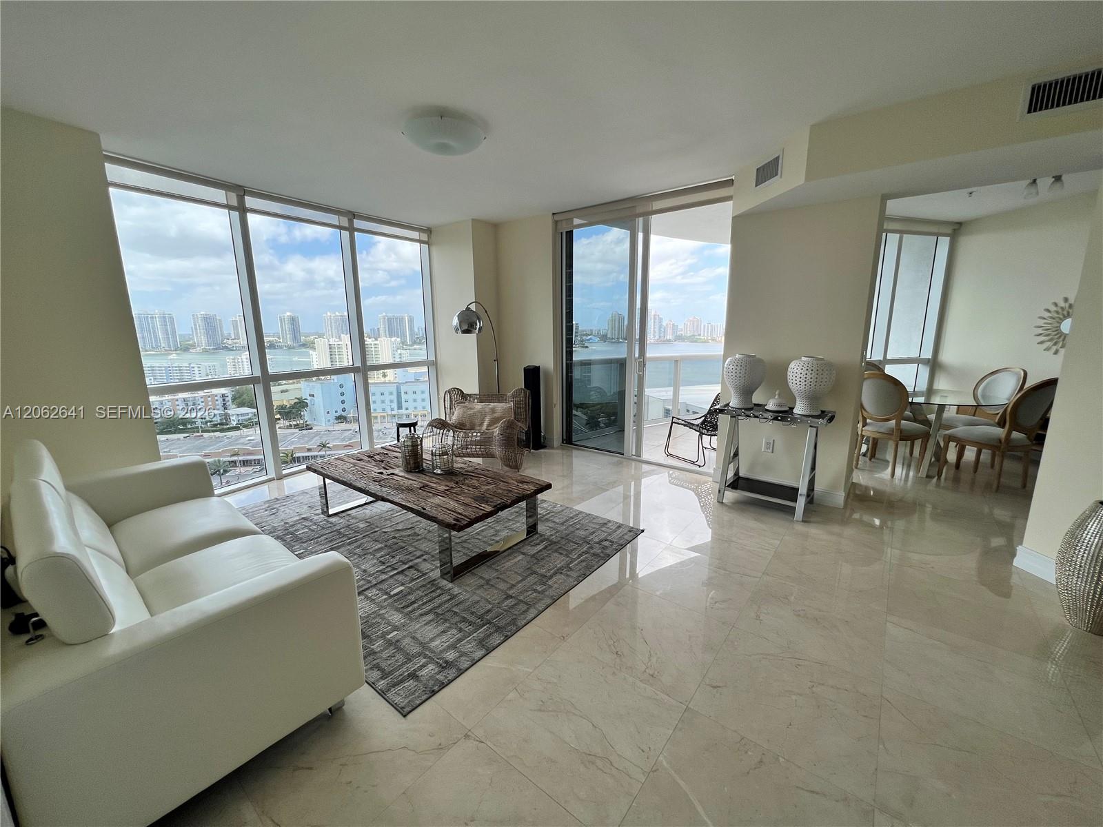 Ver detalles 1801A 2 / 2 1289 sq. ft. $ 2026-07-30 0 foto
