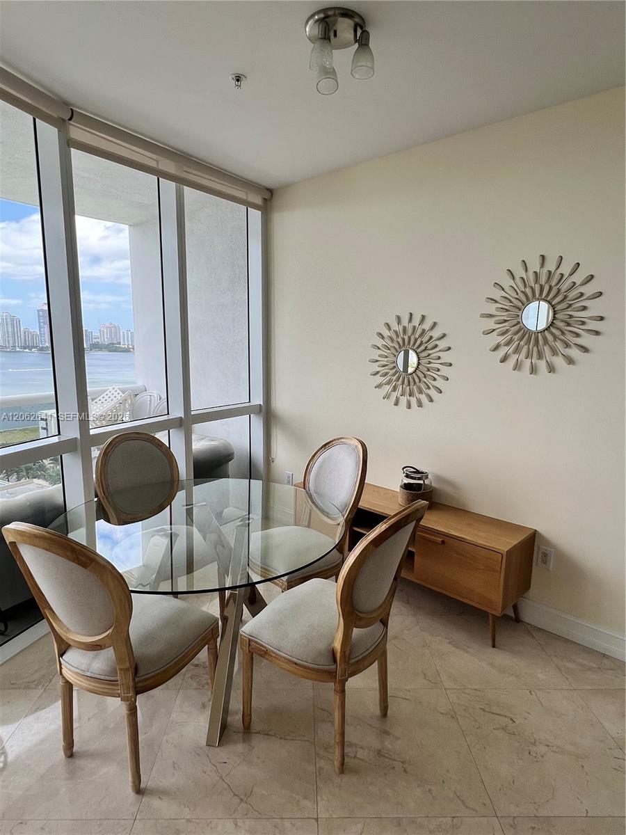 Ver detalles 1801A 2 / 2 1289 sq. ft. $ 2026-07-30 0 foto