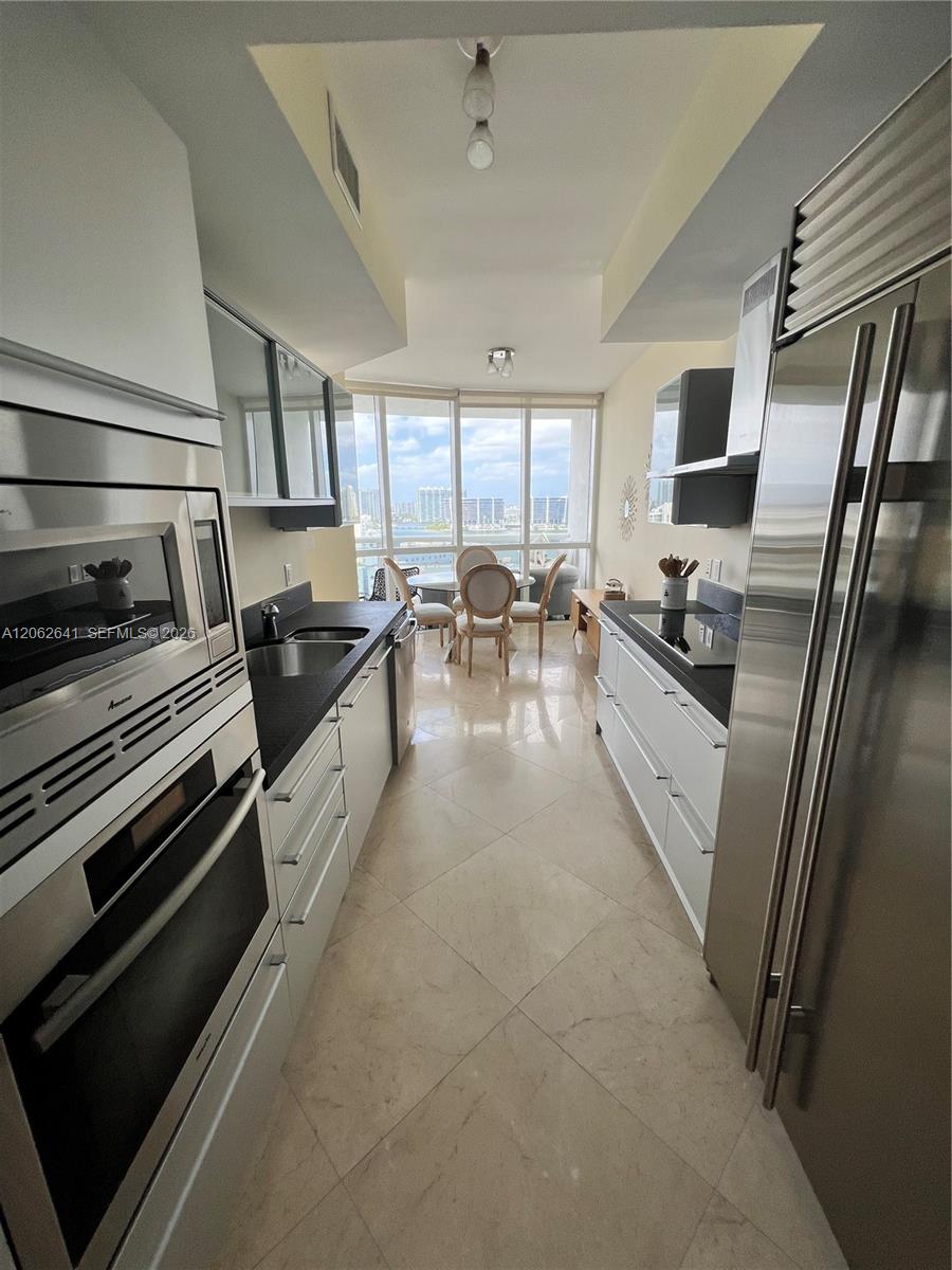 Ver detalles 1801A 2 / 2 1289 sq. ft. $ 2026-07-30 0 foto