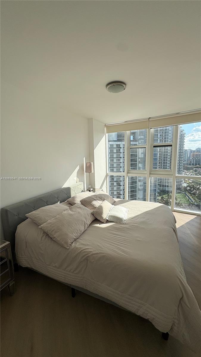 Ver detalles 1801A 2 / 2 1289 sq. ft. $ 2026-07-30 0 foto