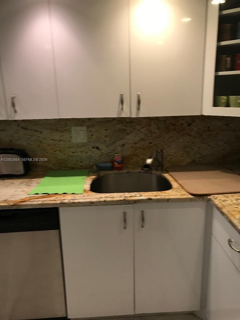 Photo of 2030 Ocean Dr  #2223, Hallandale Beach, Florida, 33009 - 