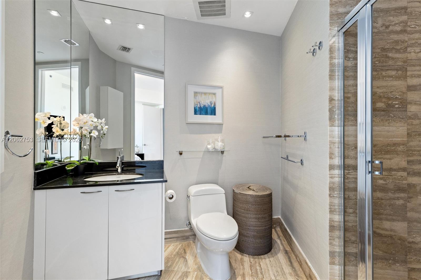 See details 1604 3 / 4 2558 sq. ft. $ 2026-07-30 0 Photo