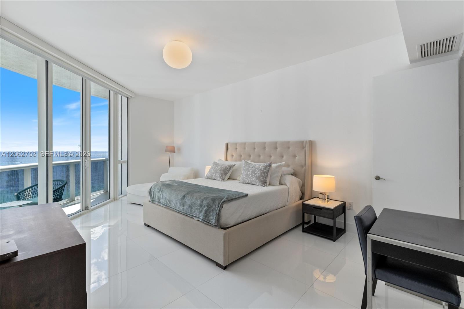 See details 1604 3 / 4 2558 sq. ft. $ 2026-07-30 0 Photo