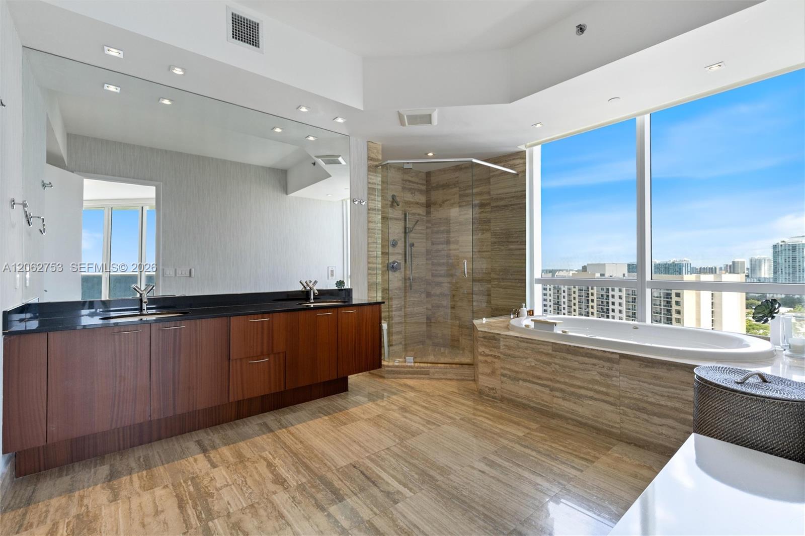 See details 1604 3 / 4 2558 sq. ft. $ 2026-07-30 0 Photo