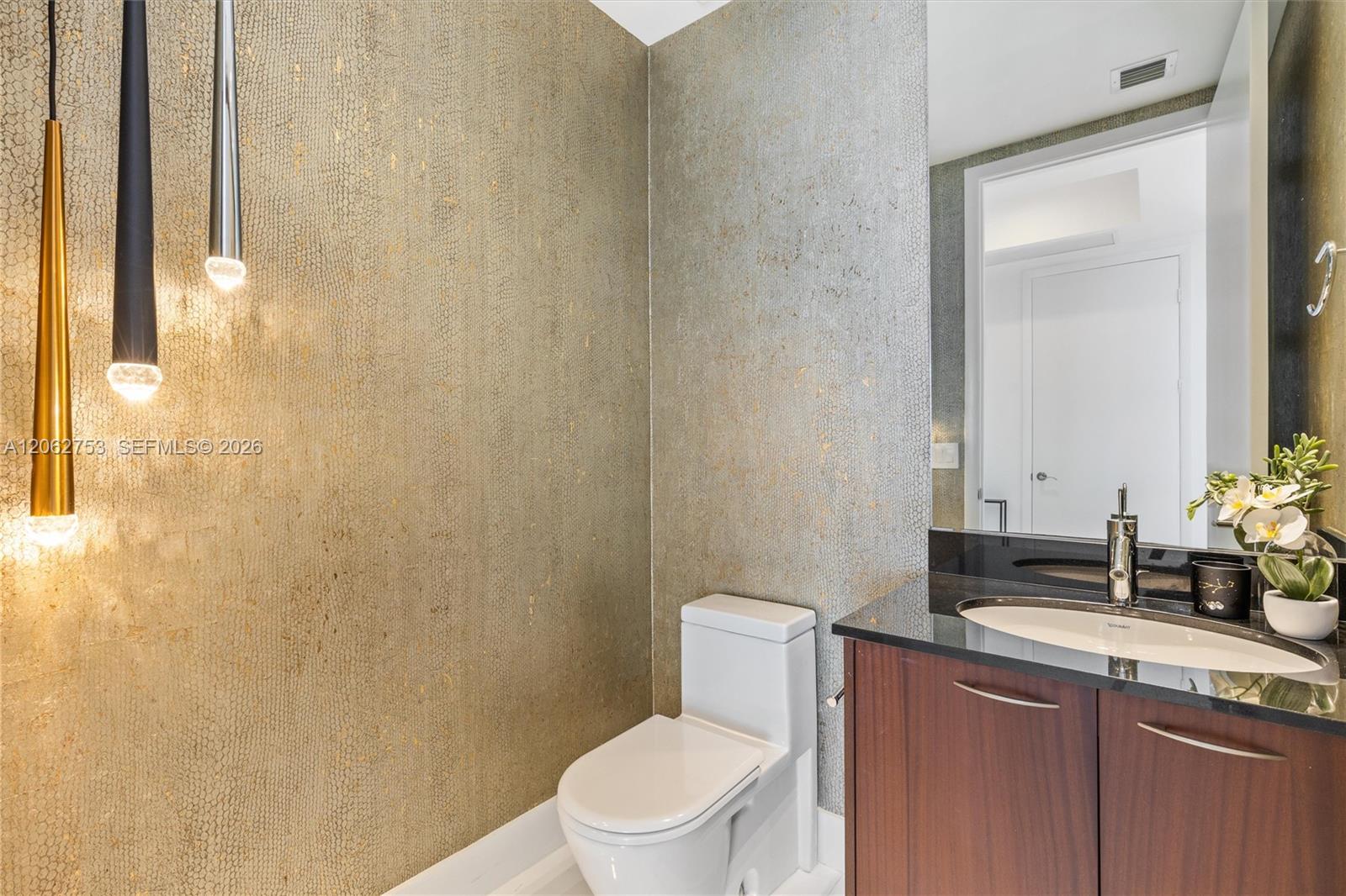 See details 1604 3 / 4 2558 sq. ft. $ 2026-07-30 0 Photo