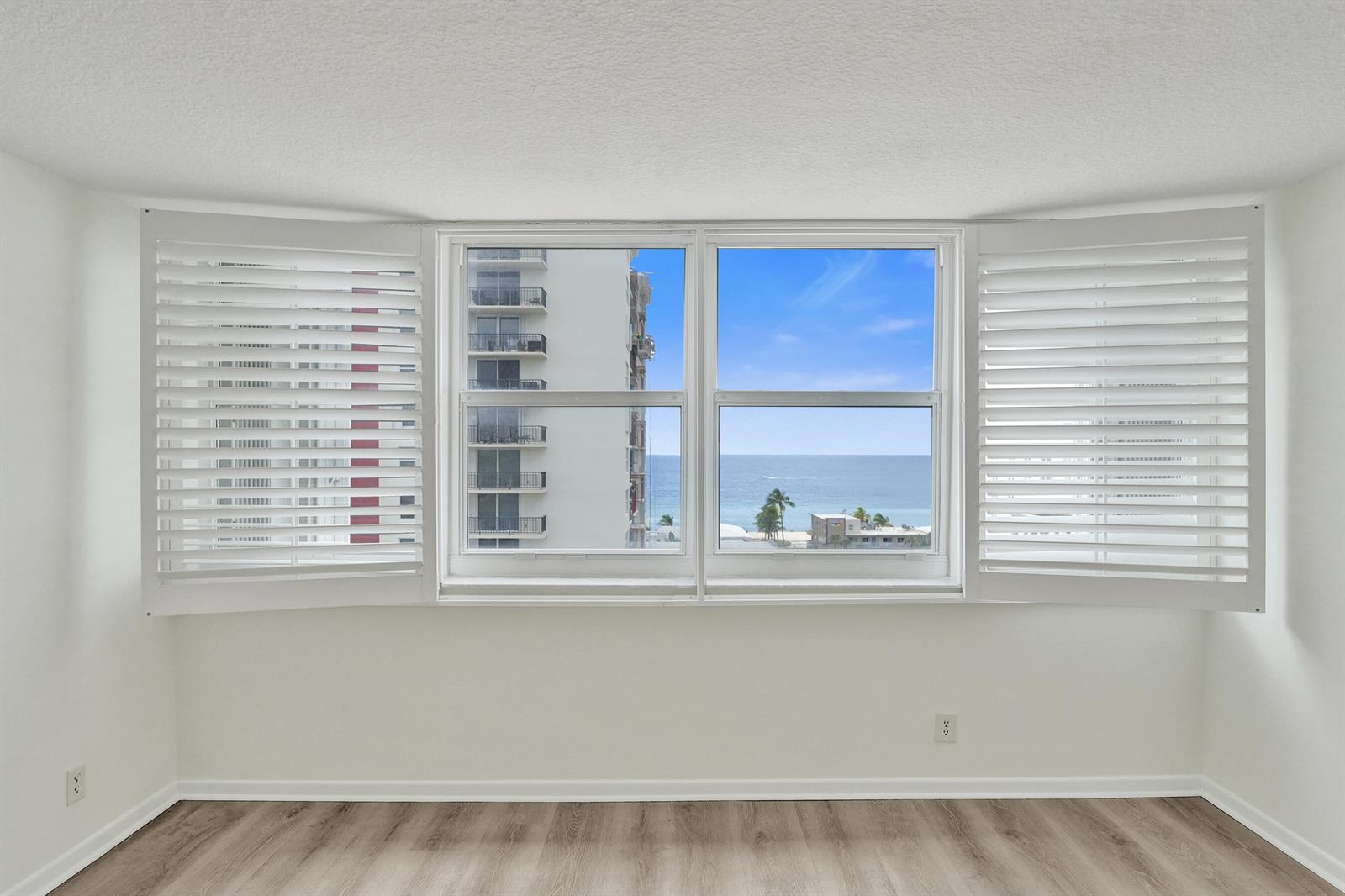 Photo of 1400 Ocean #1002, Hollywood, Florida, 33019 - window