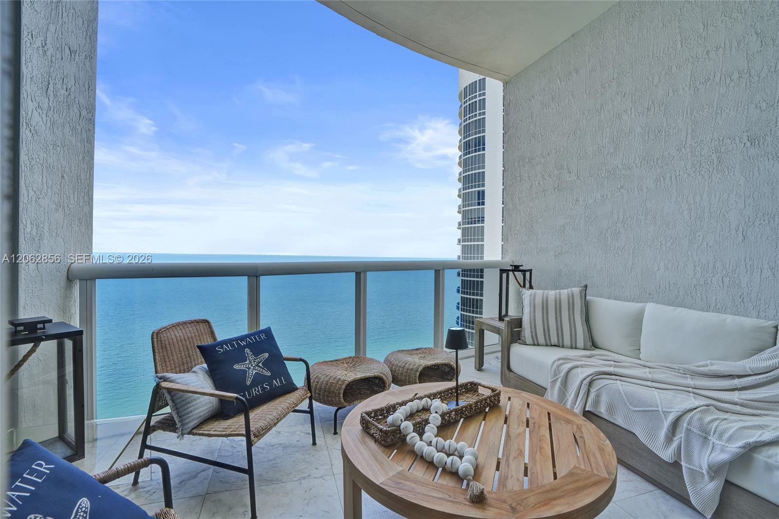 See details 3406 3 / 4 2327 sq. ft. $ 2026-07-31 0 Photo