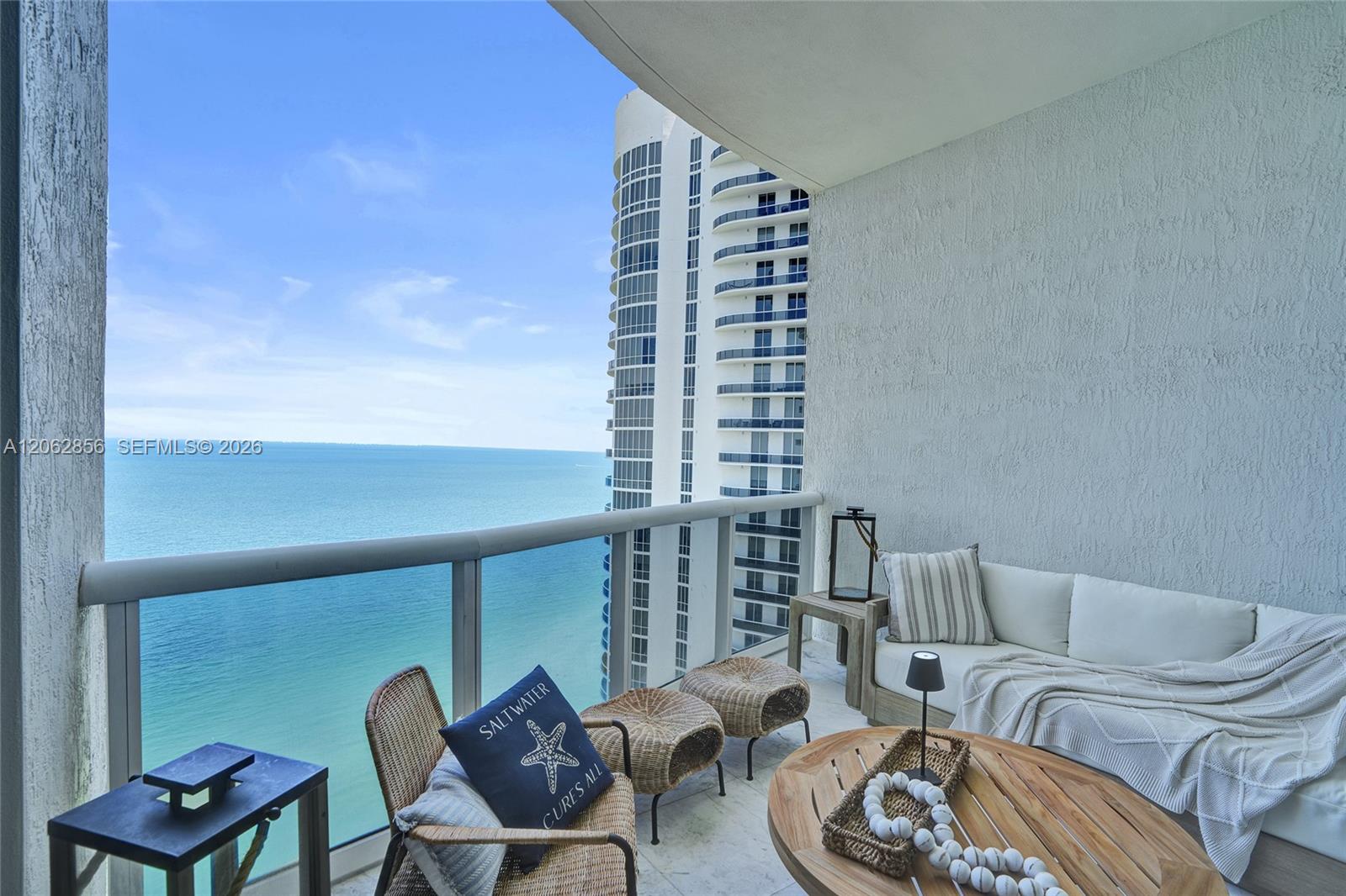 See details 3406 3 / 4 2327 sq. ft. $ 2026-07-31 0 Photo