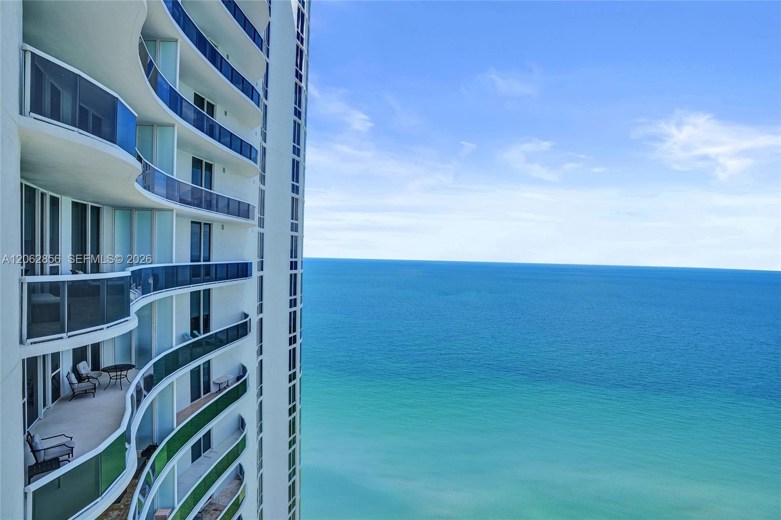 See details 3406 3 / 4 2327 sq. ft. $ 2026-07-31 0 Photo