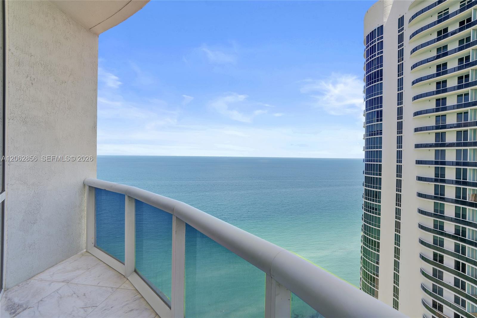 See details 3406 3 / 4 2327 sq. ft. $ 2026-07-31 0 Photo