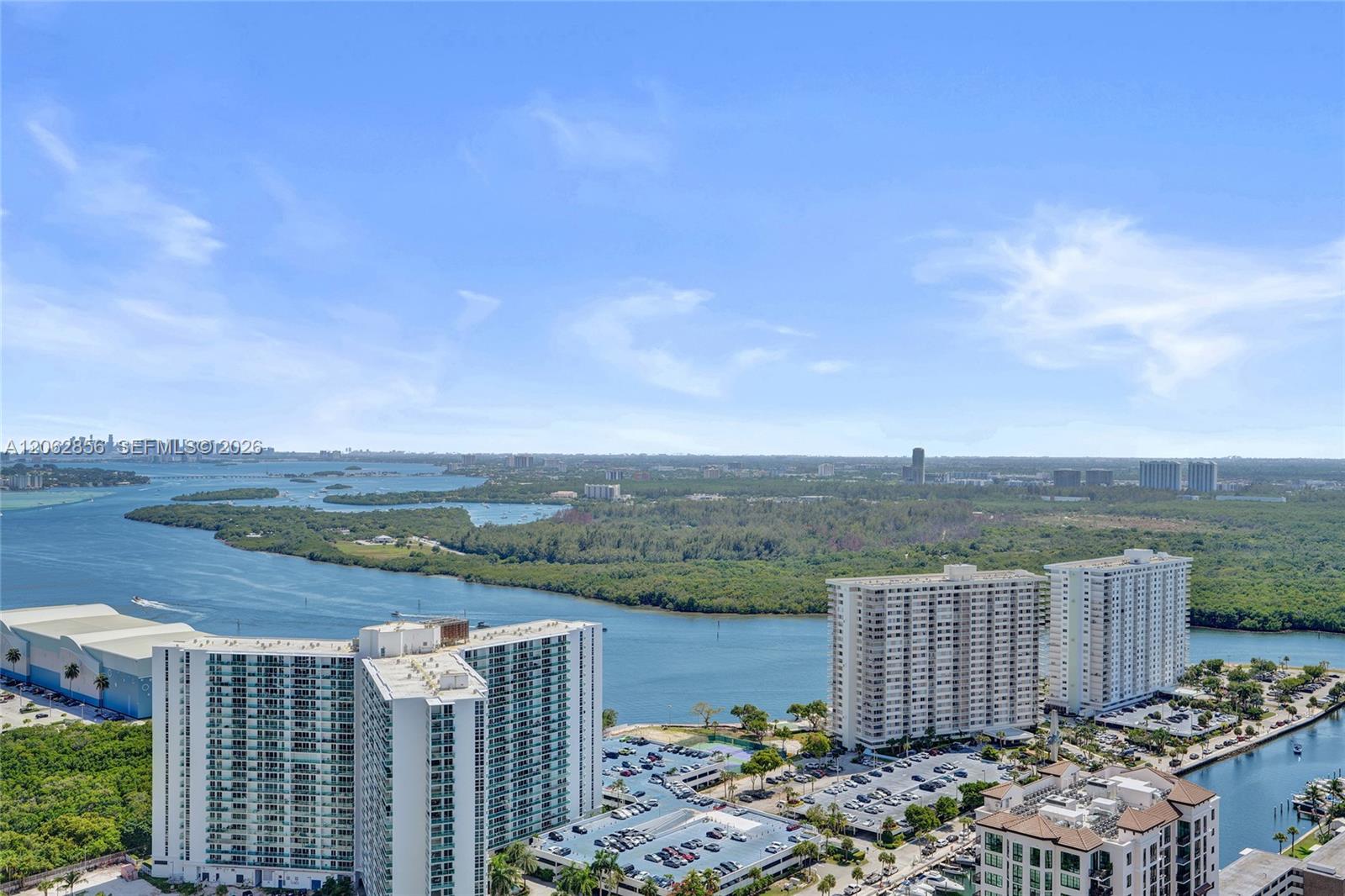 See details 3406 3 / 4 2327 sq. ft. $ 2026-07-31 0 Photo