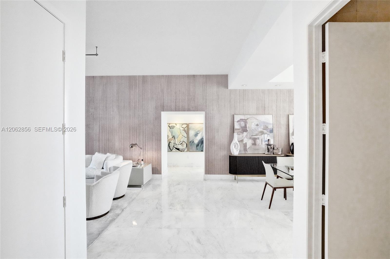 See details 3406 3 / 4 2327 sq. ft. $ 2026-07-31 0 Photo