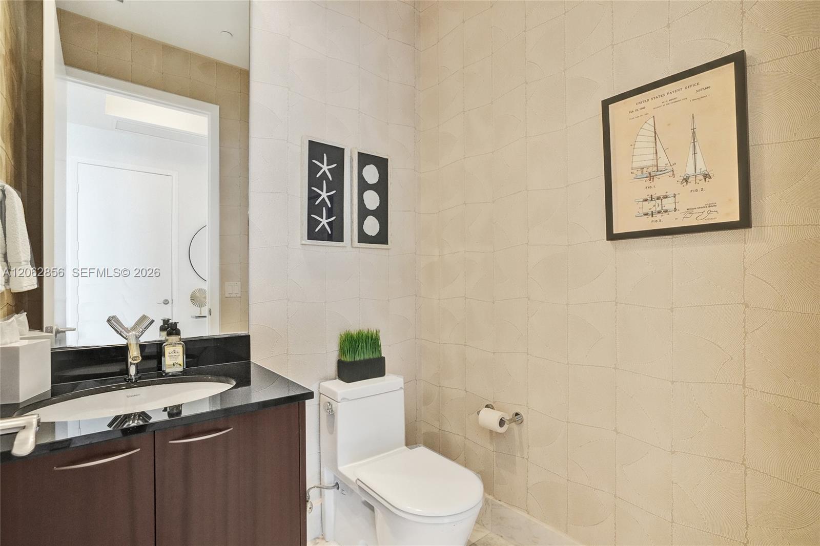 See details 3406 3 / 4 2327 sq. ft. $ 2026-07-31 0 Photo