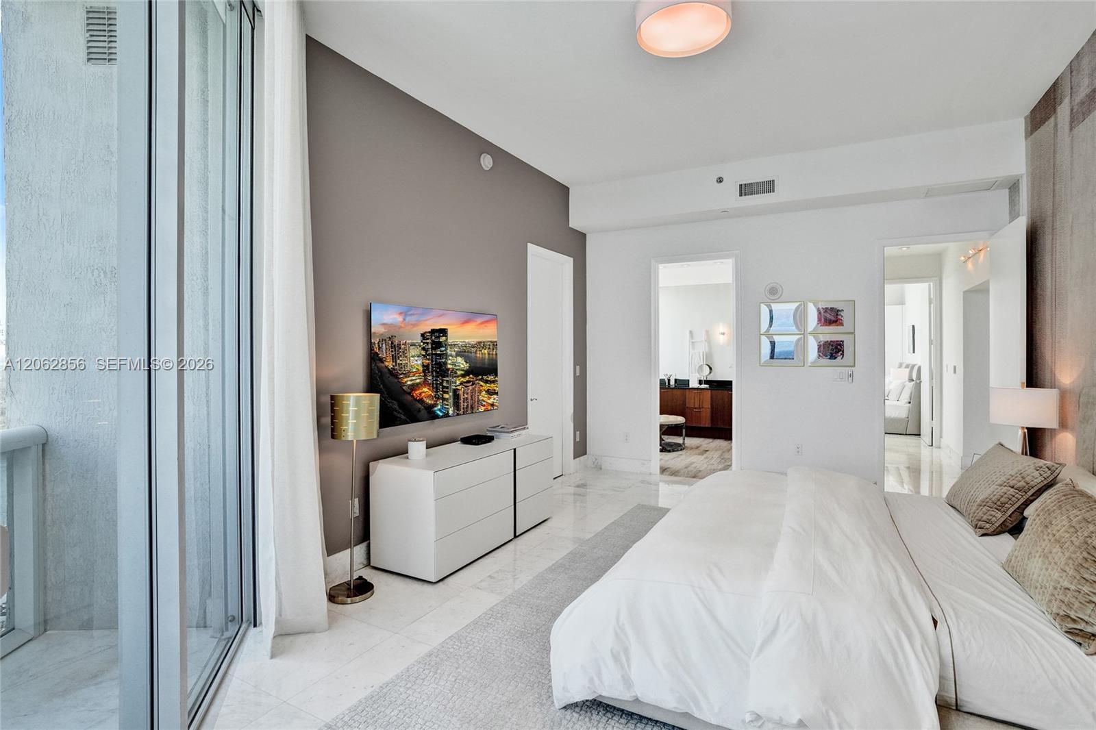 See details 3406 3 / 4 2327 sq. ft. $ 2026-07-31 0 Photo