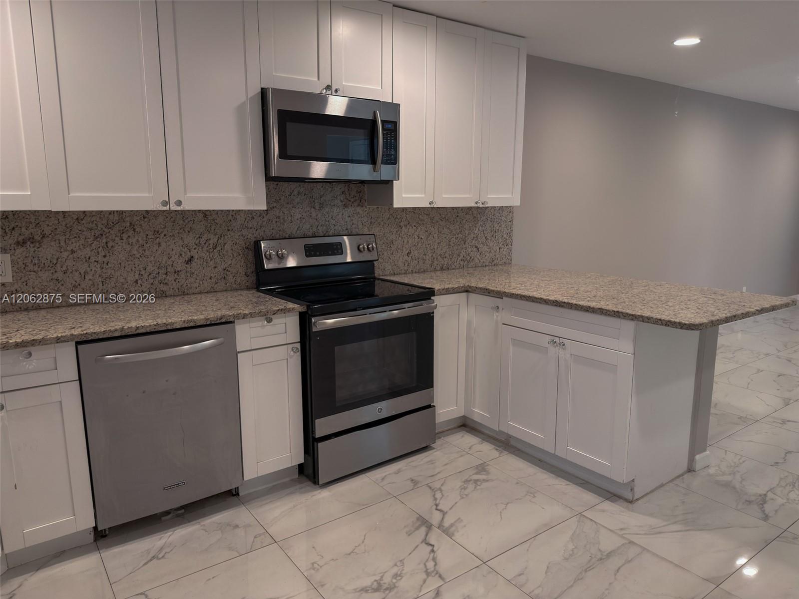 Ver detalles / 2638 sq. ft. $ 2026-07-31 0 foto