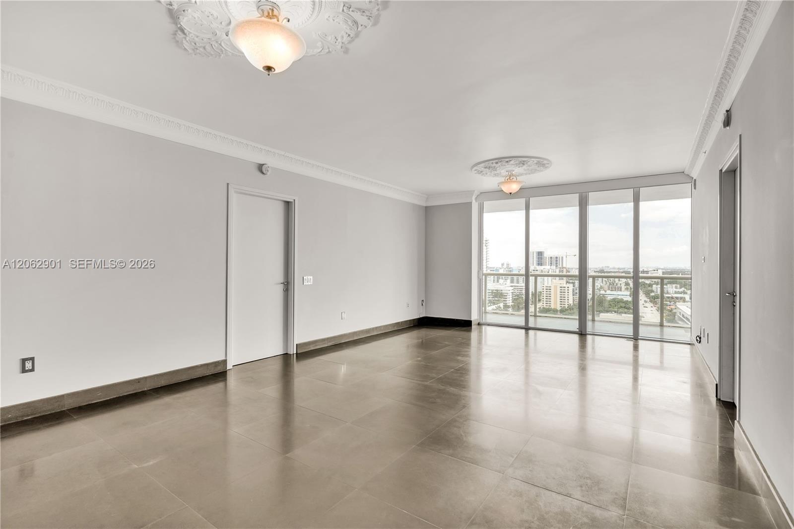 Photo of 450 Alton Rd #1906, Miami Beach, Florida, 33139 -