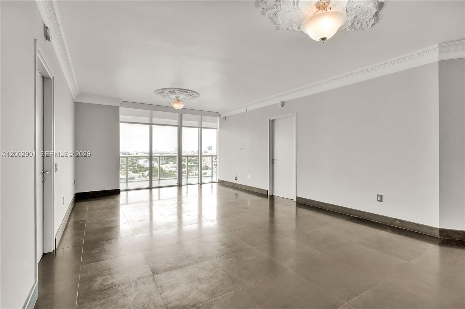 Photo of 450 Alton Rd #1906, Miami Beach, Florida, 33139 -