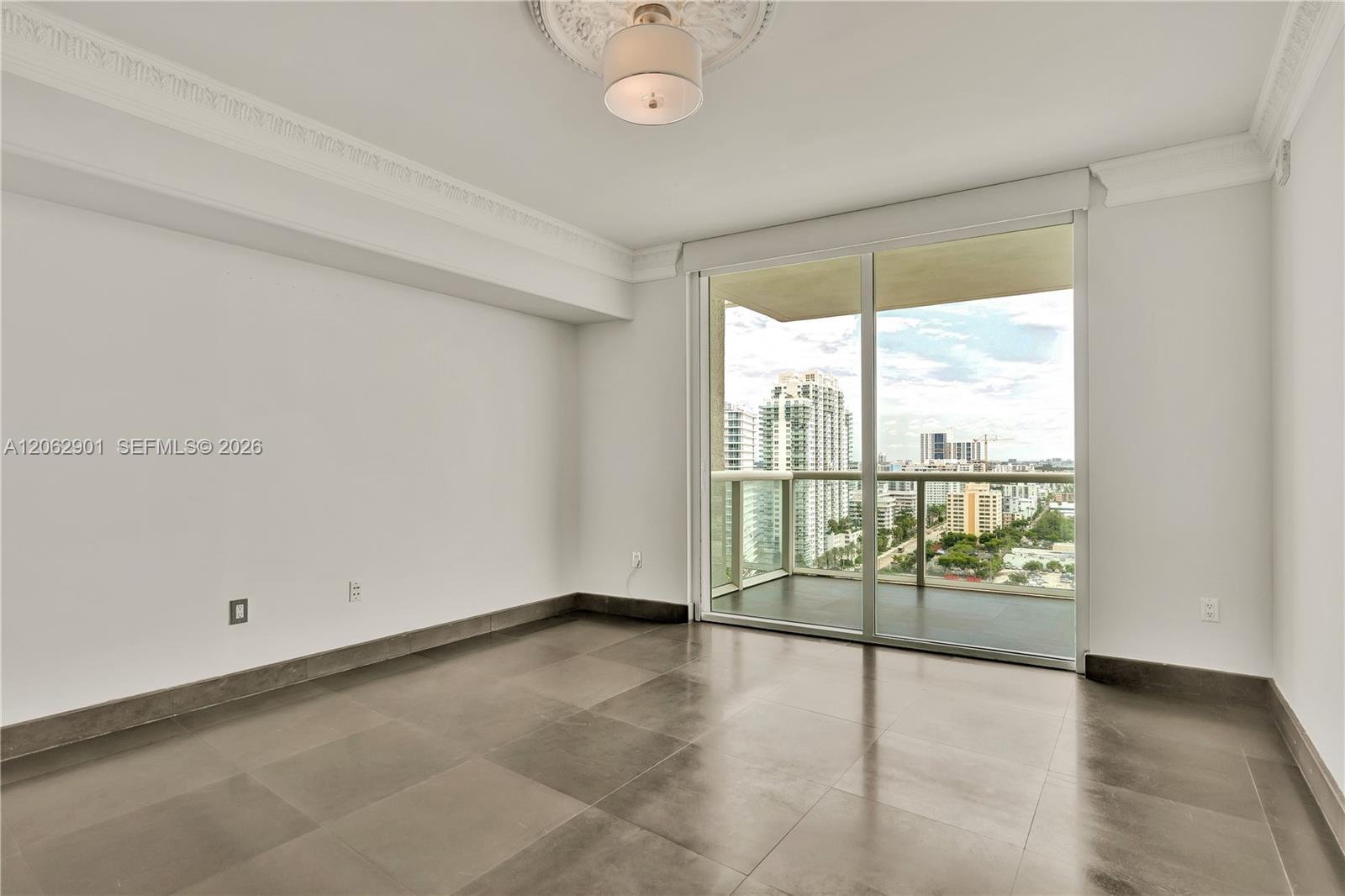 Photo of 450 Alton Rd #1906, Miami Beach, Florida, 33139 -